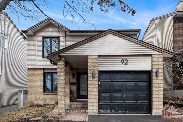 92 Gillespie Crescent — photo 1