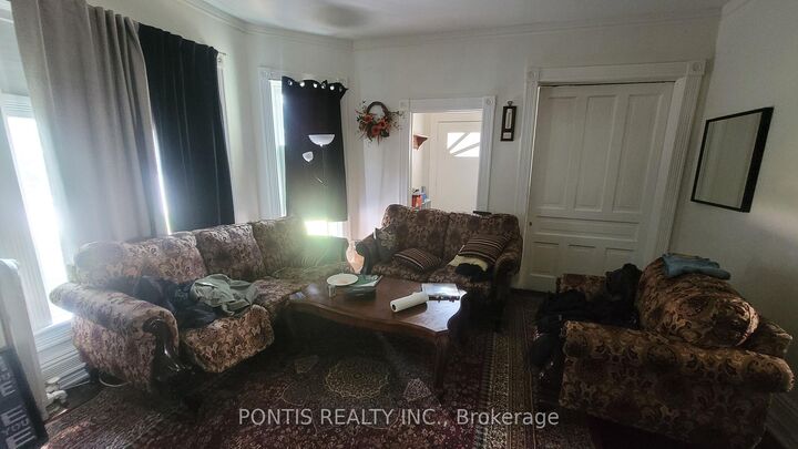 Property Photo:  452 Confederation Street First Floor  ON N7T 3G8 