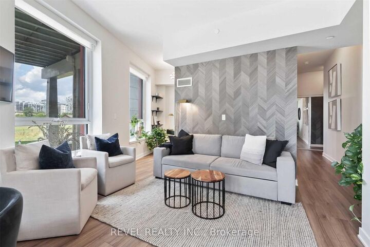 50 Bruyeres Mews 215 — photo 1