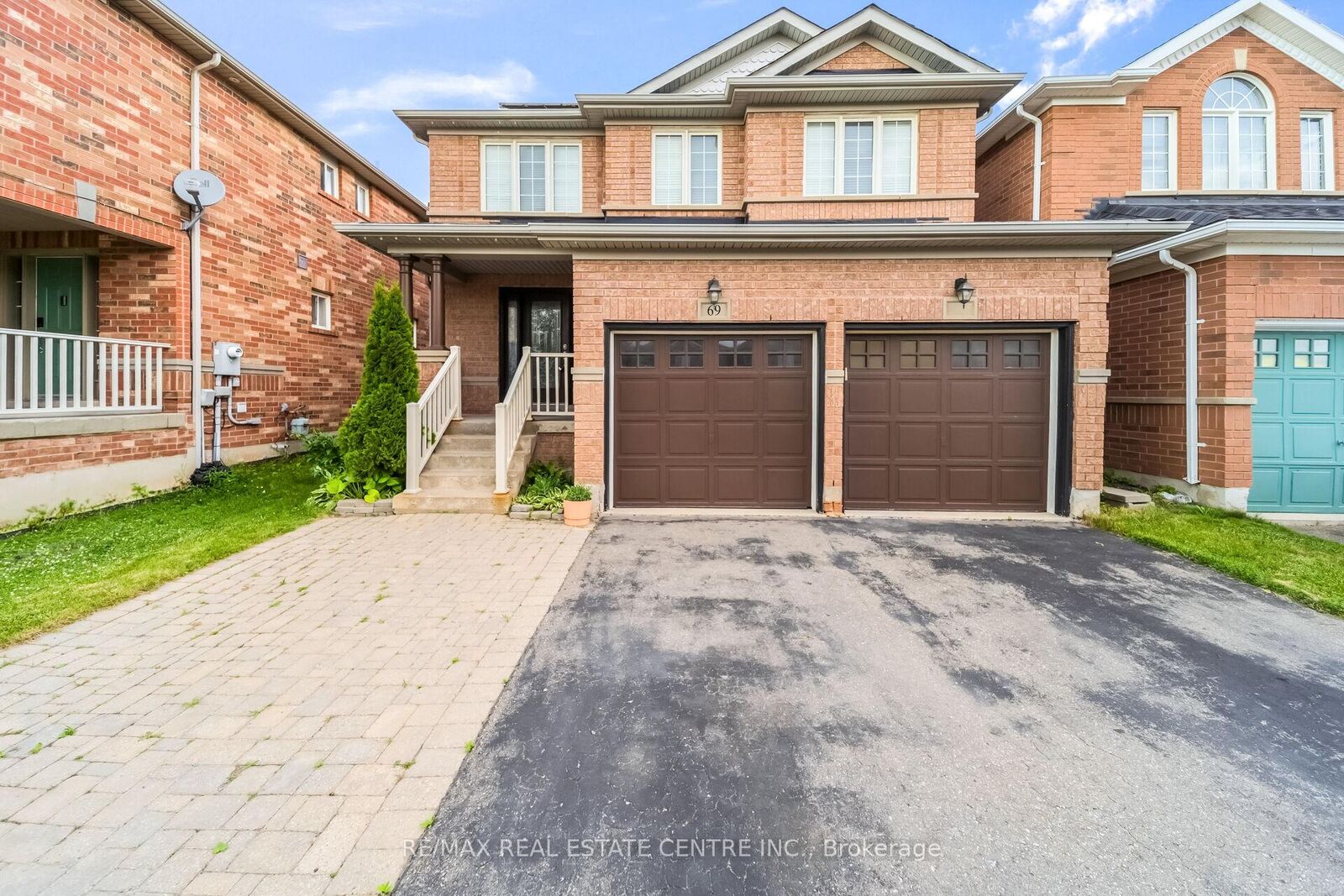 Property Photo: 69 Crown Victoria Drive ON L7A 3X1