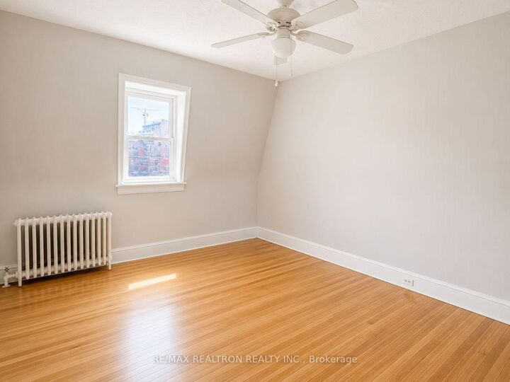 Property Photo:  502 Queen Street E  ON M5A 1V2 