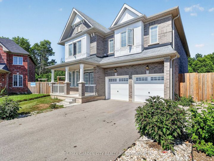 Property Photo:  7568 Tupelo Crescent  ON L2H 3S5 