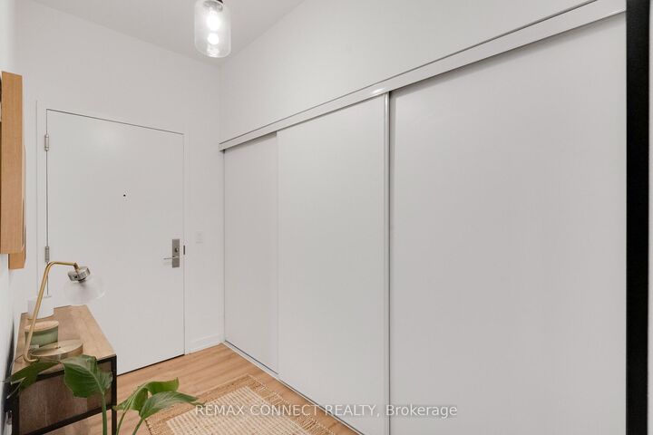 Property Photo:  135 East Liberty Street 714  ON M6K 0G7 