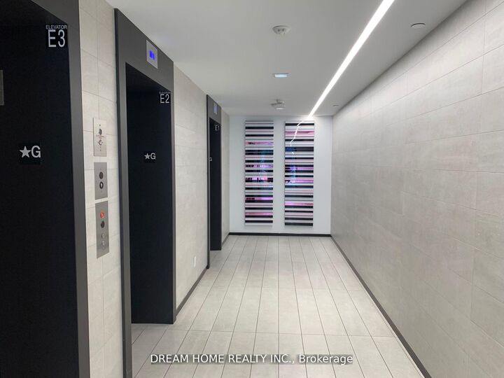 Property Photo:  203 College Street 3003  ON M5T 0C8 