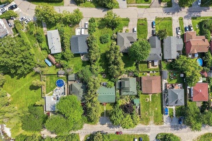 Property Photo:  W/S Jackson Point Avenue W  ON L0E 1L0 