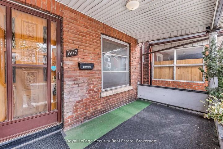 Property Photo: 667 Ossington Avenue ON M6G 3T6