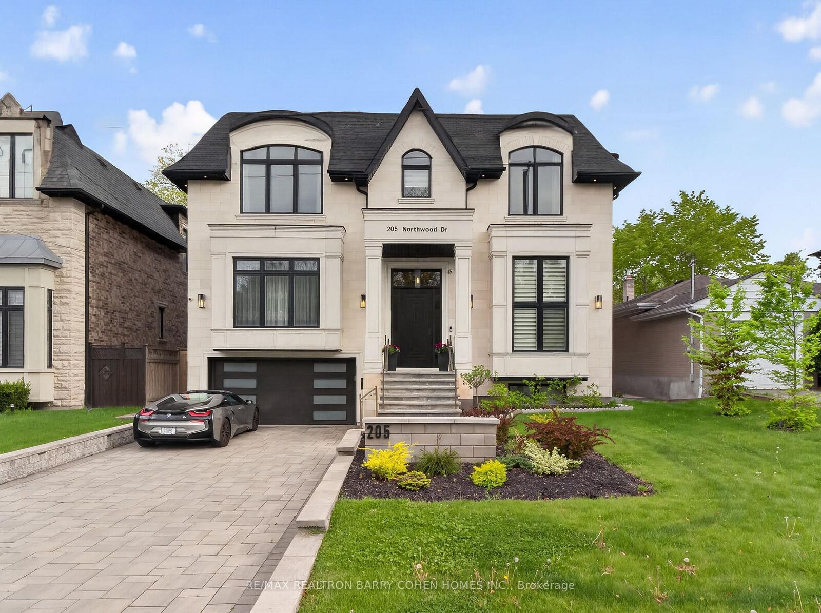 Property Photo: 205 Northwood Drive ON M2M 2K5