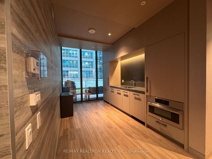 Property Photo:  20 Lombard Street 3904  ON M5C 0A7 