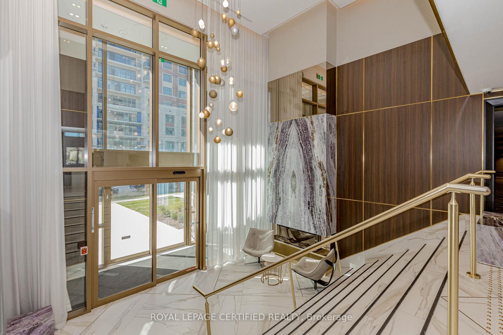 Property Photo: 2333 Khalsa Gate 404 ON L6M 4J2