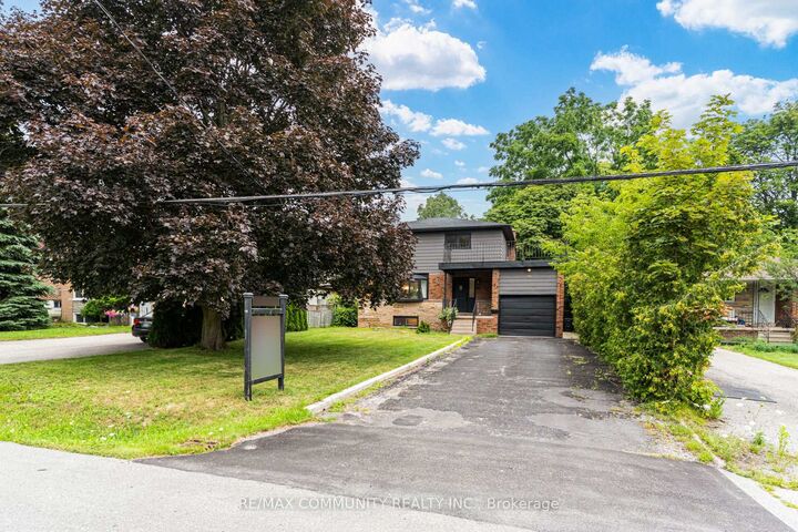 Property Photo:  90 Euclid Avenue  ON M1C 1J9 