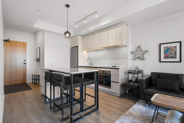 Property Photo:  2495 Eglinton Avenue W 609  ON L5M 5A9 