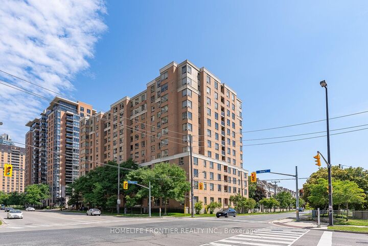 Property Photo: 88 Grandview Way Ph12 ON M2N 6V6