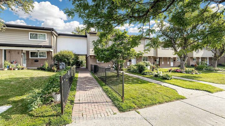 Property Photo:  925 Bayly Street 16  ON L1W 1L4 