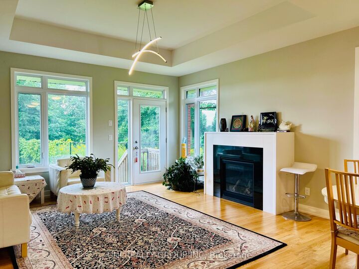 Property Photo: 70 Stanhope Court ON K2J 6S2