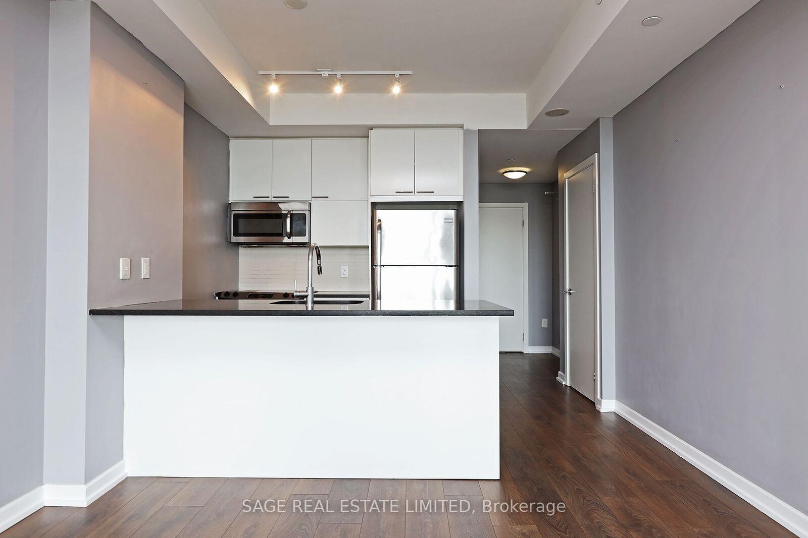 Property Photo:  66 Forest Manor Road 413  ON M2J 0B7 