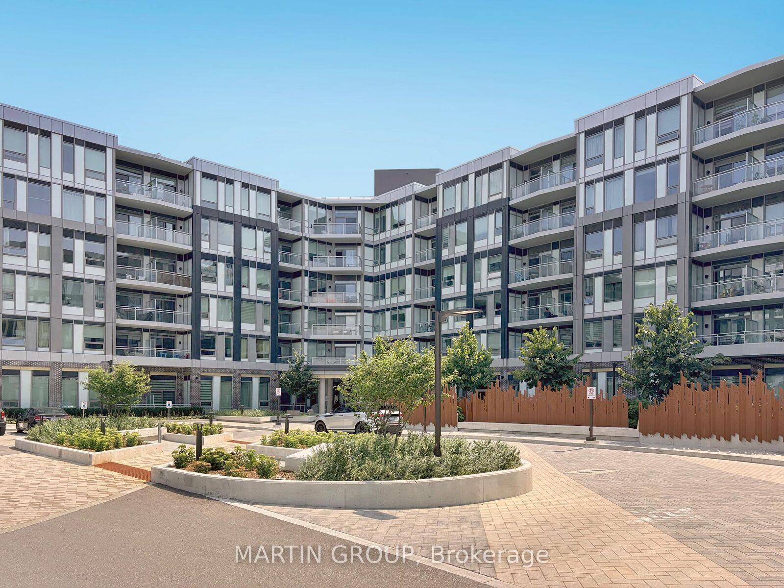 Property Photo:  2501 Saw Whet Boulevard 519  ON L6M 5N2 