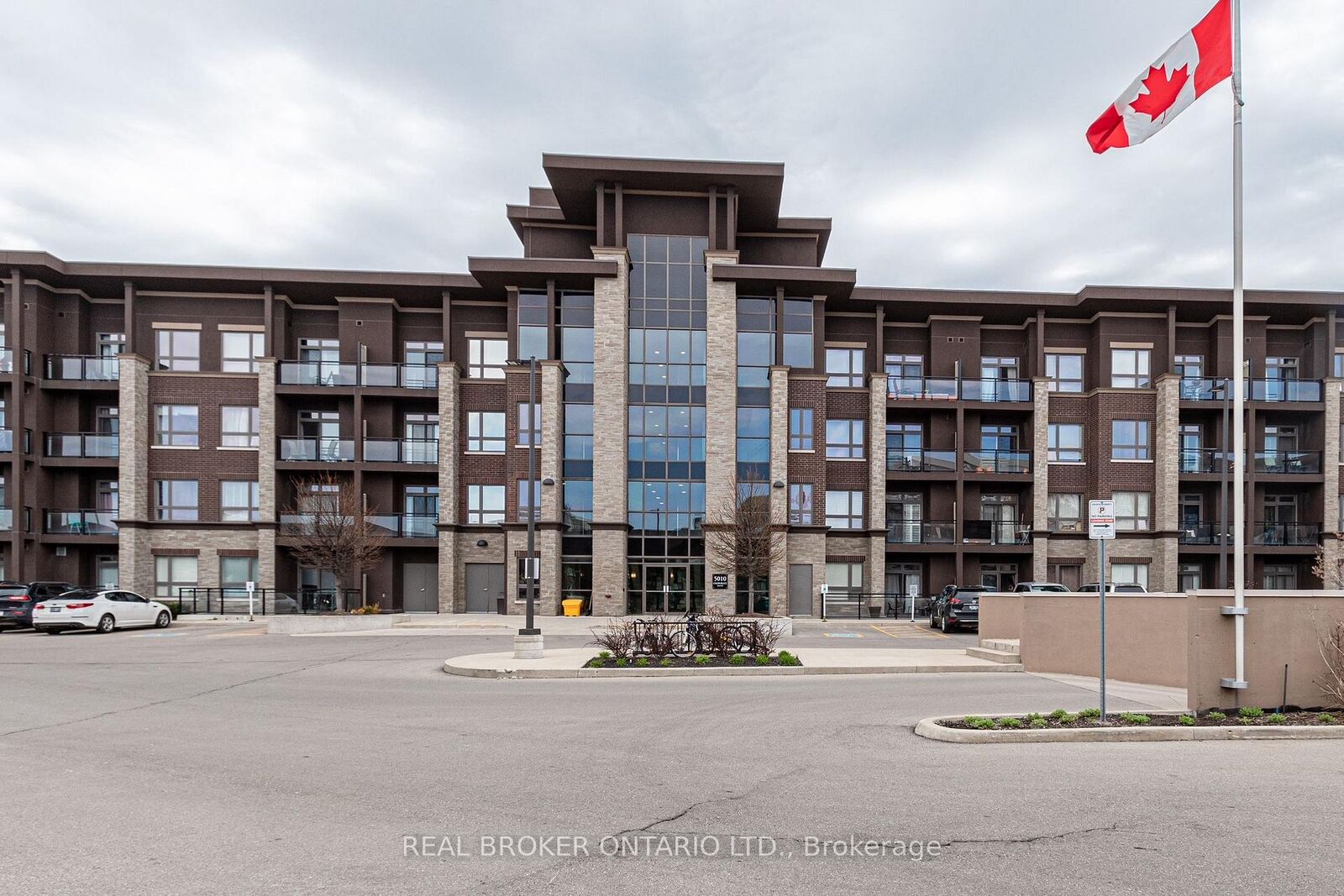 Property Photo:  5010 Corporate Drive 407  ON L7L 0H6 
