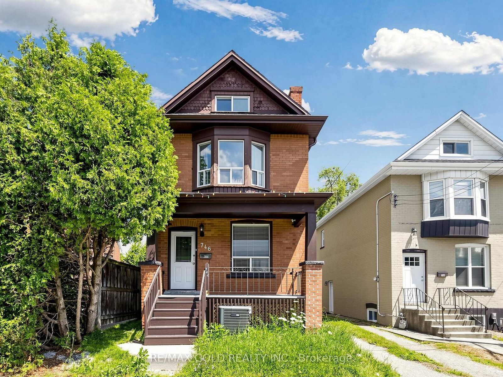 Property Photo:  746 King Street W  ON L8S 1J8 