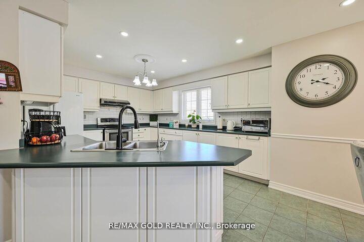 Property Photo: 156 Barleyfield Road ON L6R 2K3