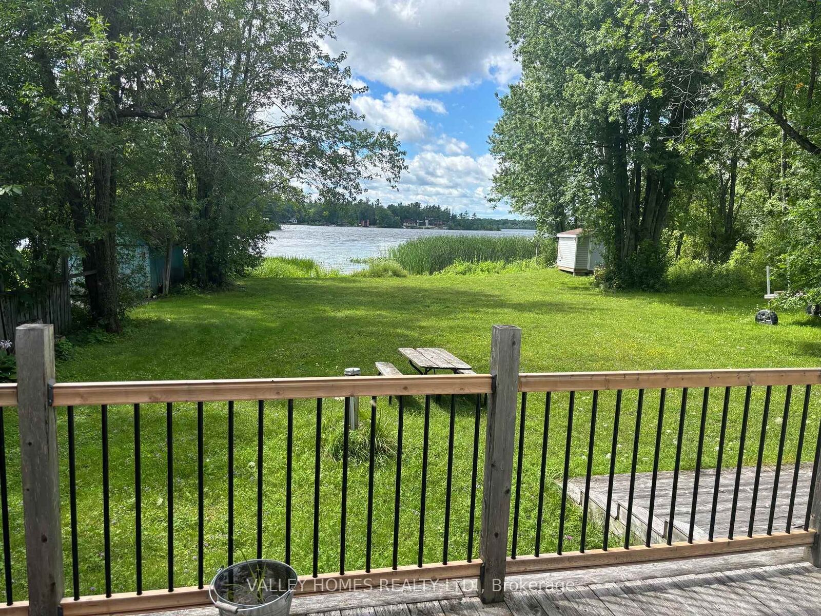 Property Photo:  2860 9th Line E  ON K7C 3P2 
