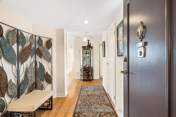 Property Photo:  545 St Laurent Boulevard 205  ON K1K 4H9 