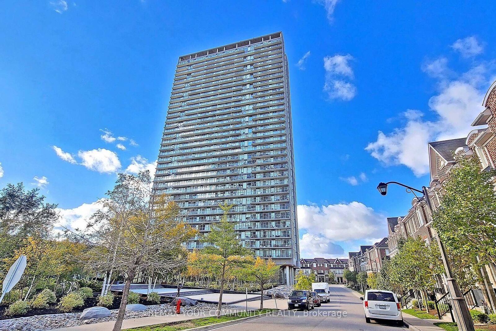 Property Photo: 105 The Queensway Avenue 2304 ON M6S 5B5