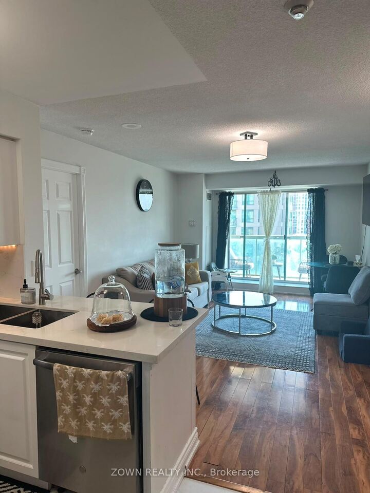 Property Photo:  3 Ellesmere Street 611  ON L4B 4N2 