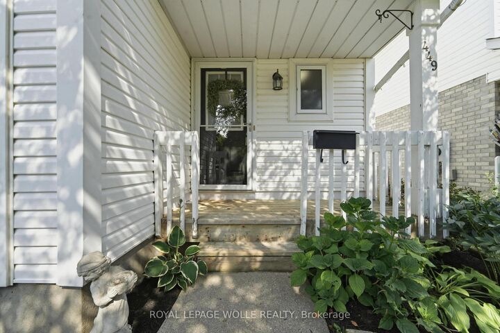 Property Photo: 449 Exmoor Street ON N2K 3T7