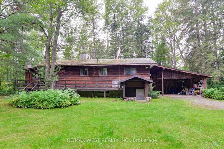 52 Robert Road W — photo 1