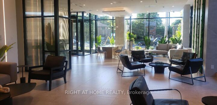 Property Photo: 699 Sheppard Avenue E 1101 ON M2K 0J5