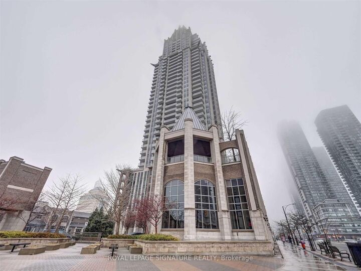 Property Photo: 388 Prince Of Wales Drive 3408 ON L5B 0A1