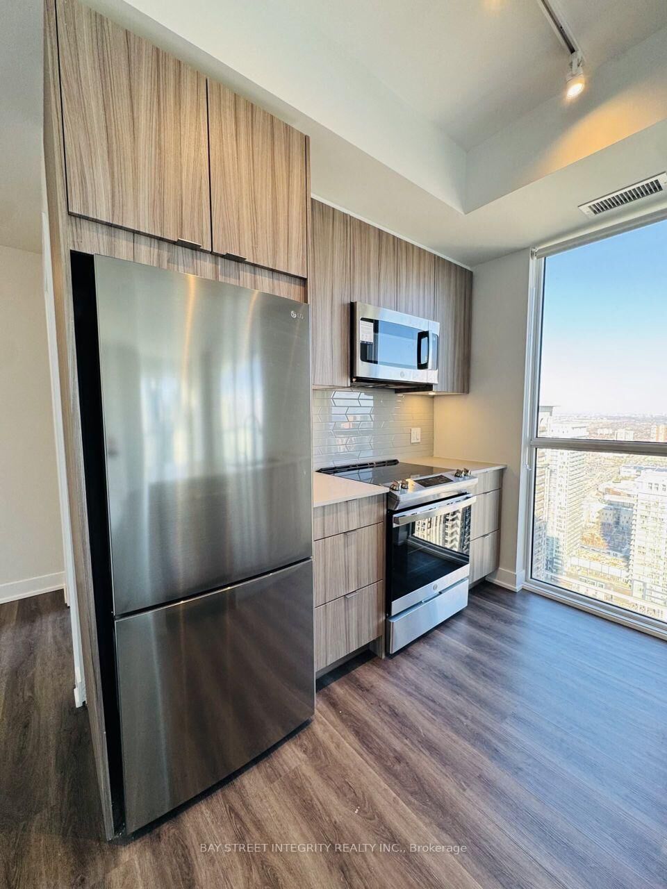 Photo de la propriété: 4130 Parkside Village Drive 3706 ON L5B 3M8