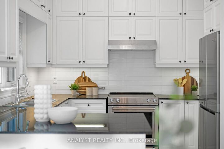 Property Photo:  34 George Bogg Road  ON L4L 0A3 