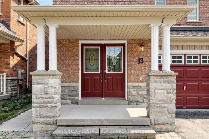 Property Photo: 13 Boulderbrook Drive ON M1X 2B9