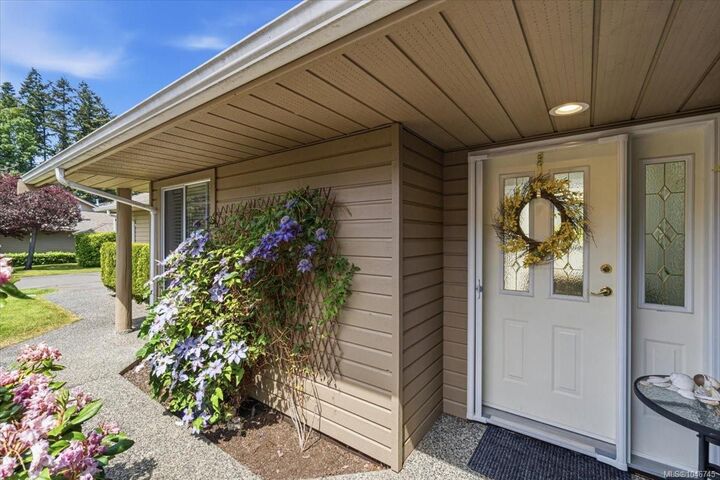 Property Photo: 529 Johnstone Rd #43 BC V9P 2K1