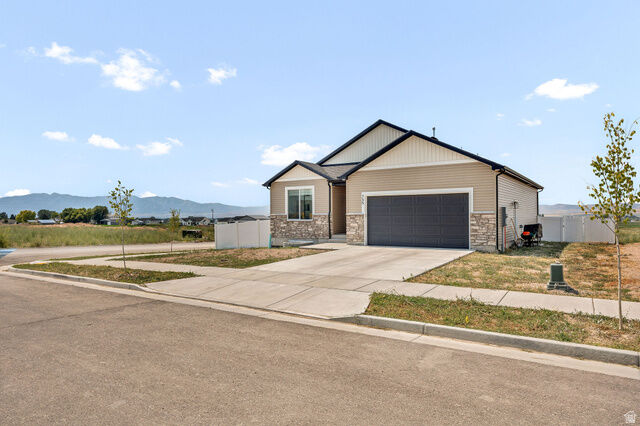 Property Photo:  735 N 300 W  UT 84335 