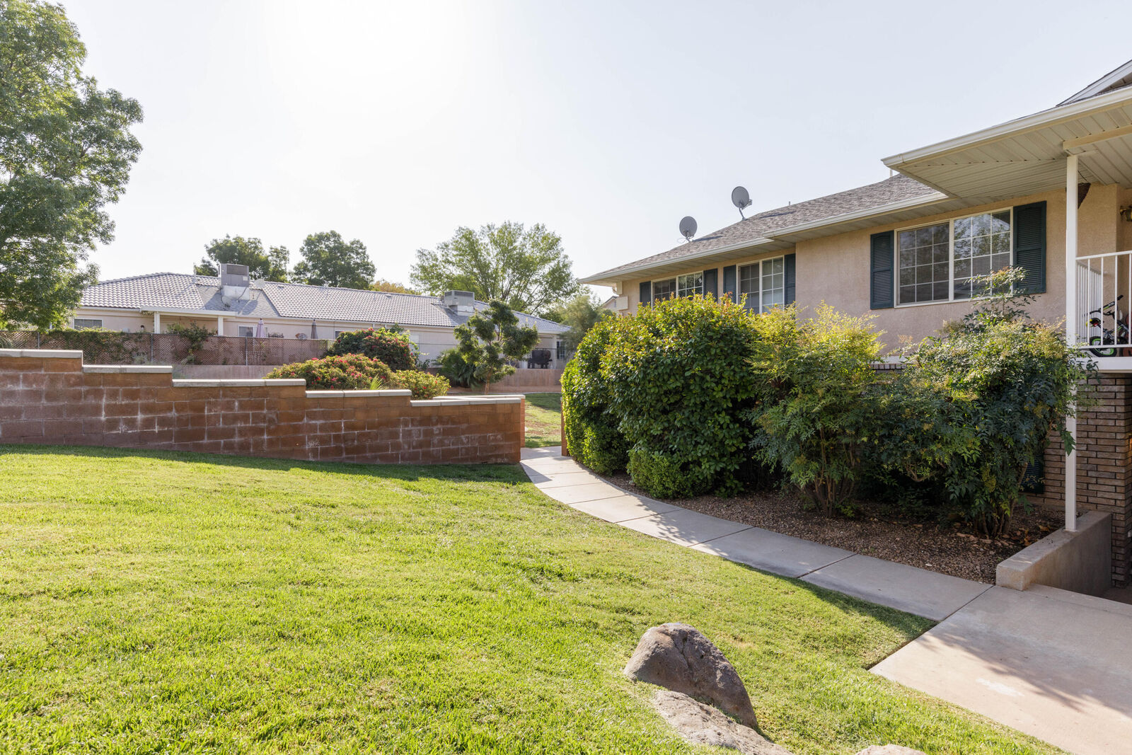 Property Photo:  1070 N 1400 St W  UT 84770 