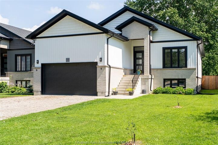 339 Oak Street West — photo 1