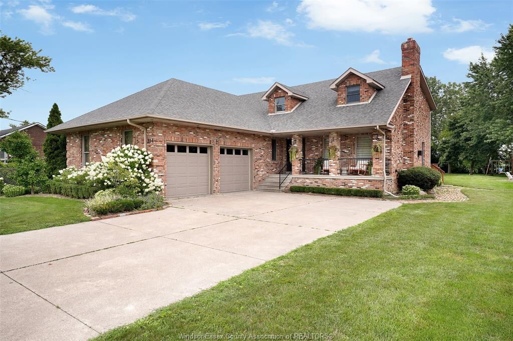 Property Photo: 814 Lacasse ON N8N 2C5