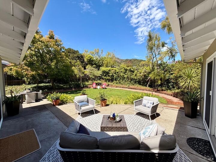 Property Photo:  44 Robinhood Drive  CA 94901 