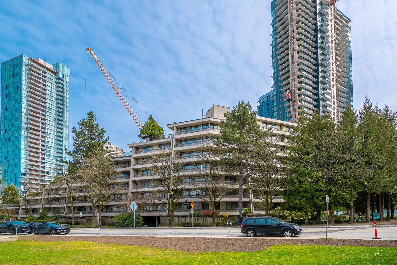 Property Photo: 5932 Patterson Avenue 215 BC V5H 4B4