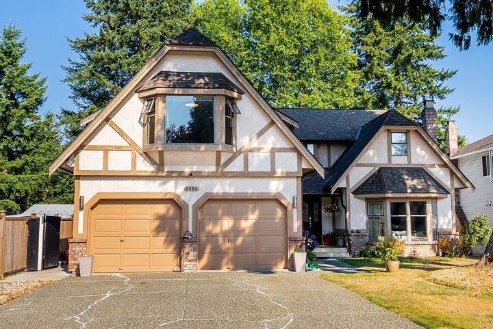 9884 158A Street — photo 1