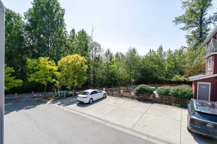 Property Photo: 19128 65 Avenue 54 BC V4N 6P2