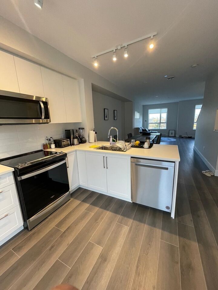 Property Photo: 4745 Spruce Way 17 BC V4M 0E8