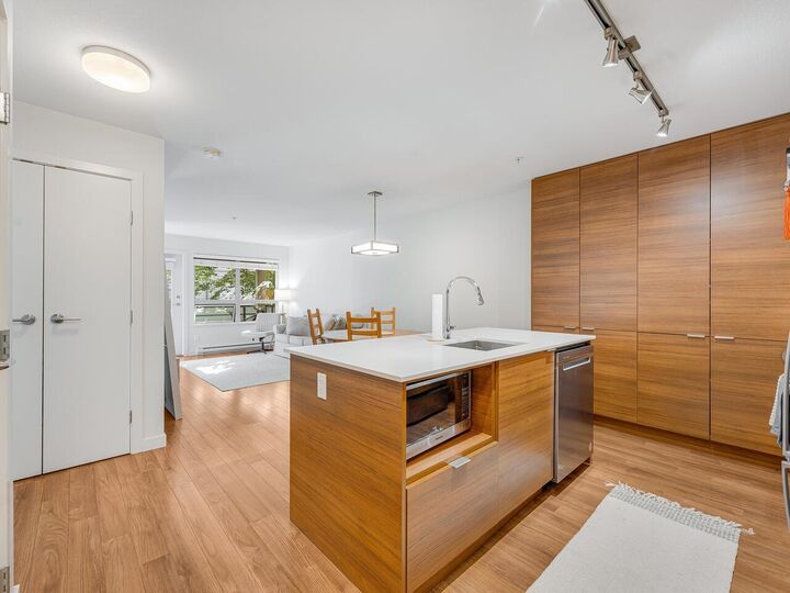 Property Photo: 1677 Lloyd Avenue 313 BC V7P 0B1