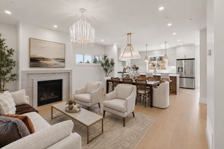 Property Photo: 33203 Pinchbeck Avenue BC V2V 6X9