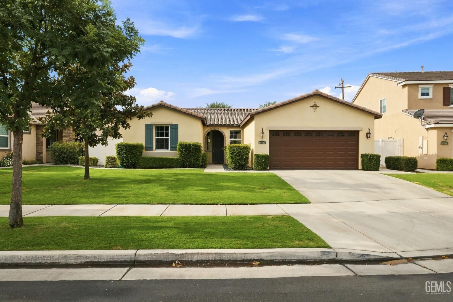Property Photo: 14803 Yellow Lupine Drive CA 93314