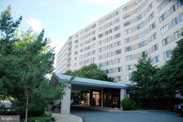 Property Photo:  1200 Nash Street 260  VA 22209 