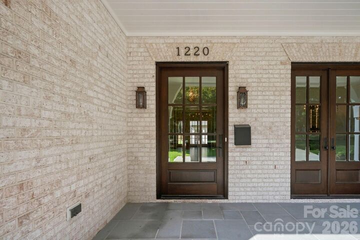 Property Photo:  1220 Biltmore Drive  NC 28207 
