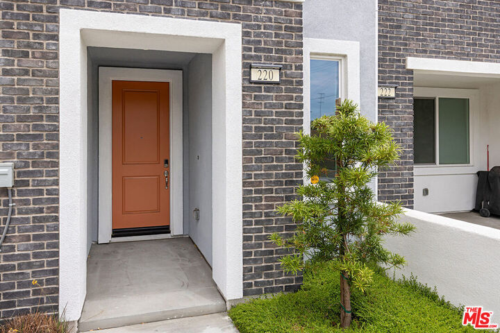Property Photo:  220 Lockhart Way  CA 91790 